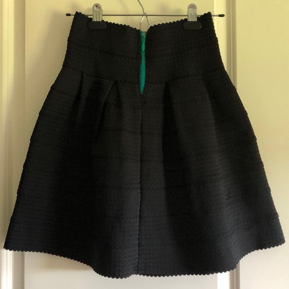 COPY - Skirt - Picture 2 of 3